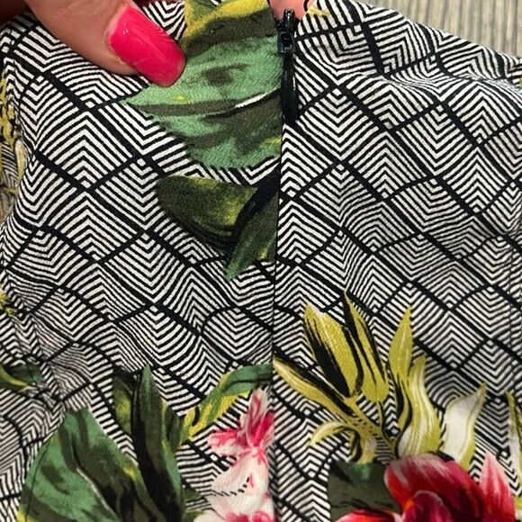 White House Black Market Womens Floral Flared A-Line Skirt Multicolor Size 8 - Picture 5 of 6